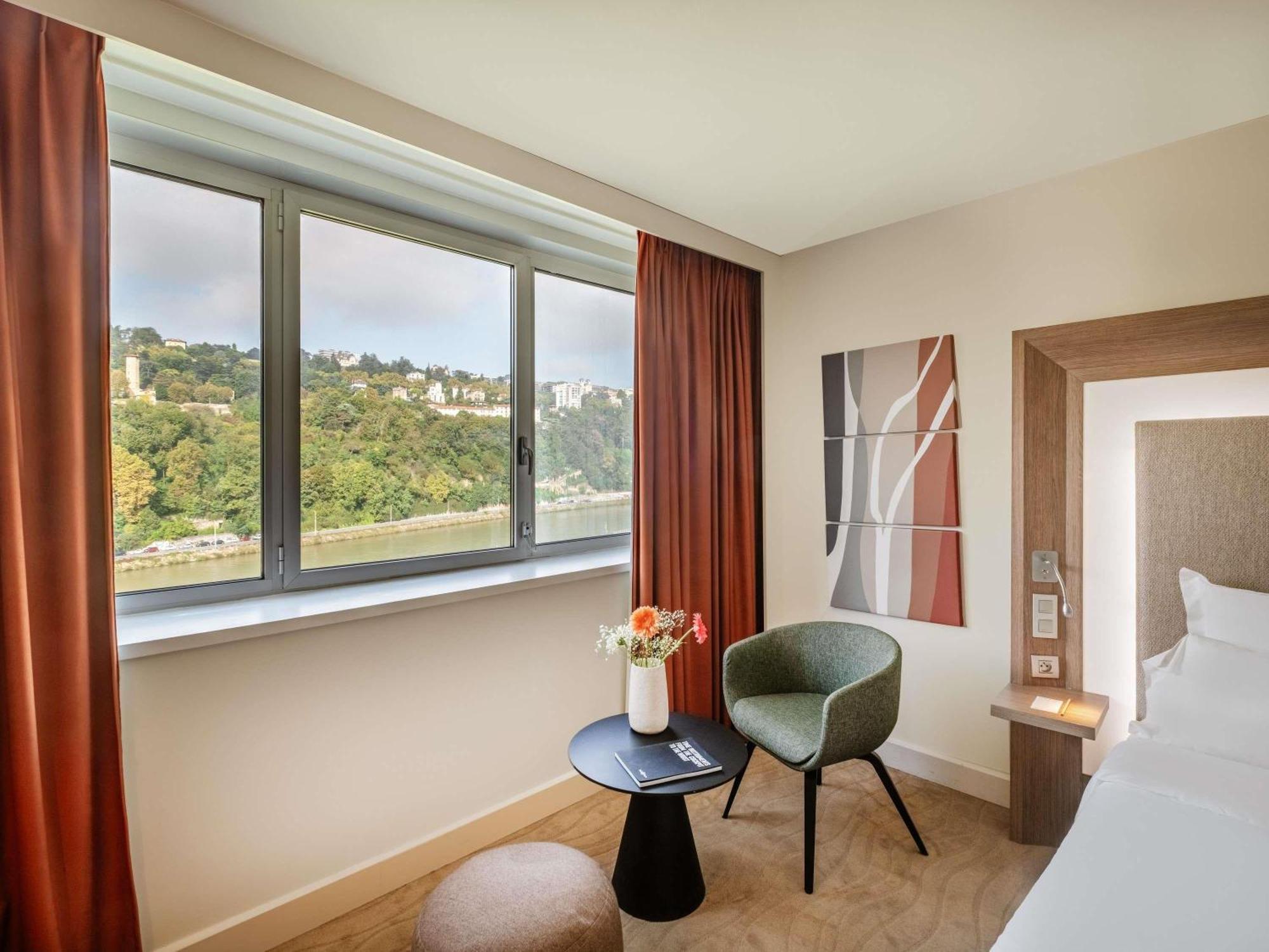 Executive Double Room with River View,1722938058:JPEG